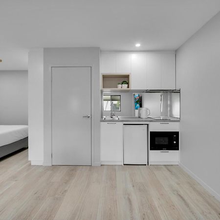 Belmoral Corporate Suites (Adults Only) Таунсвилл Экстерьер фото